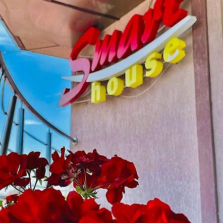 Smarthouse Hotel Costinesti Buitenkant foto