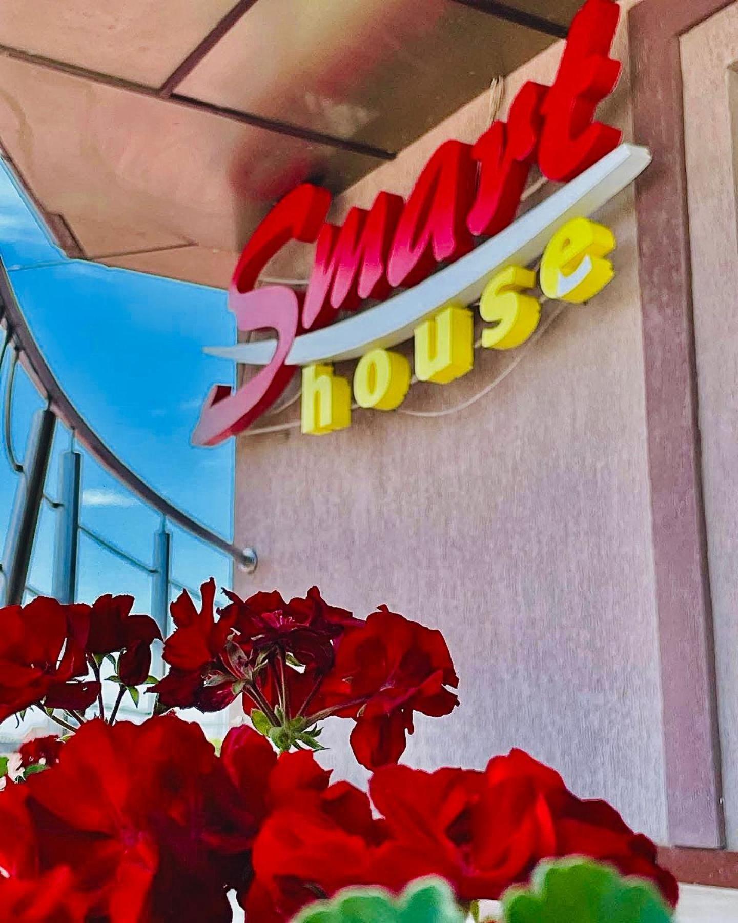 Smarthouse Hotel Costinesti Buitenkant foto