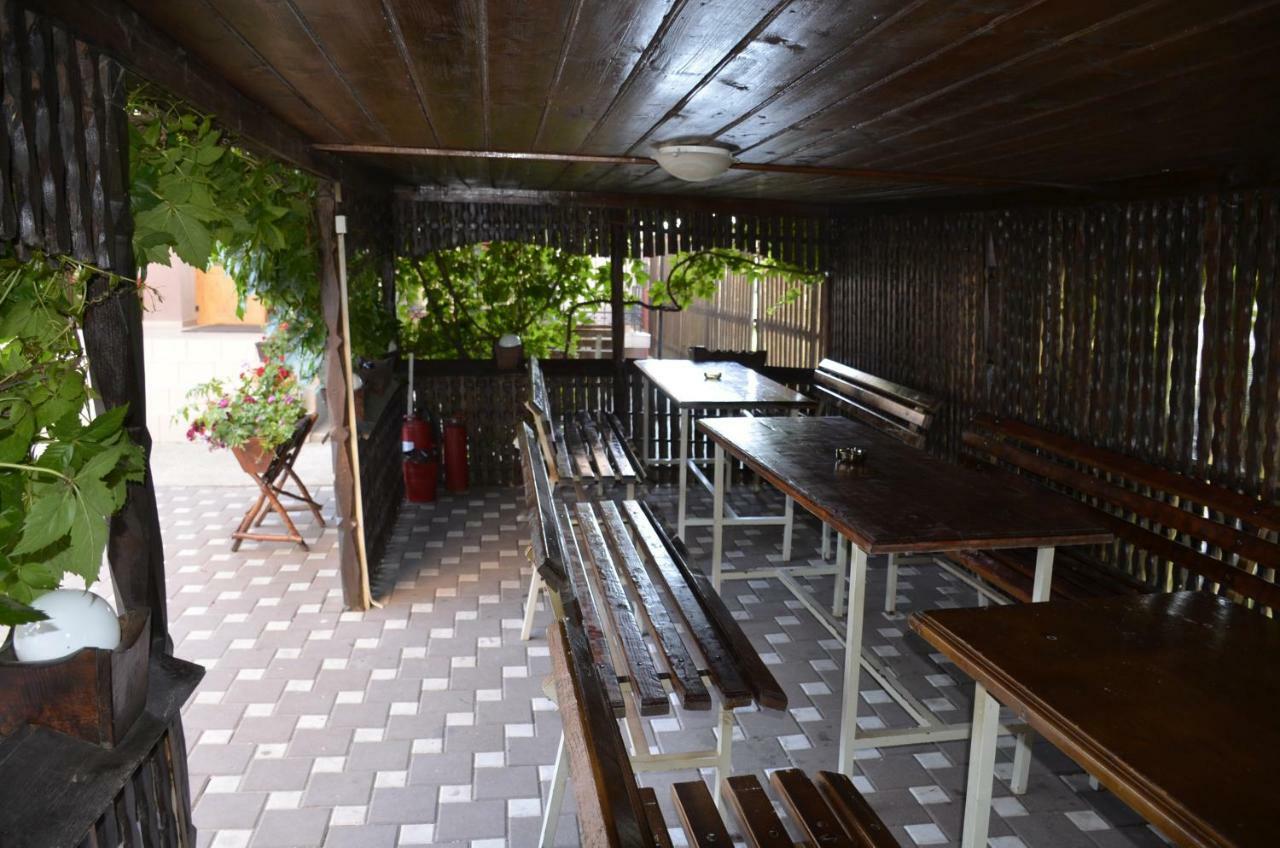 Smarthouse Hotel Costinesti Buitenkant foto