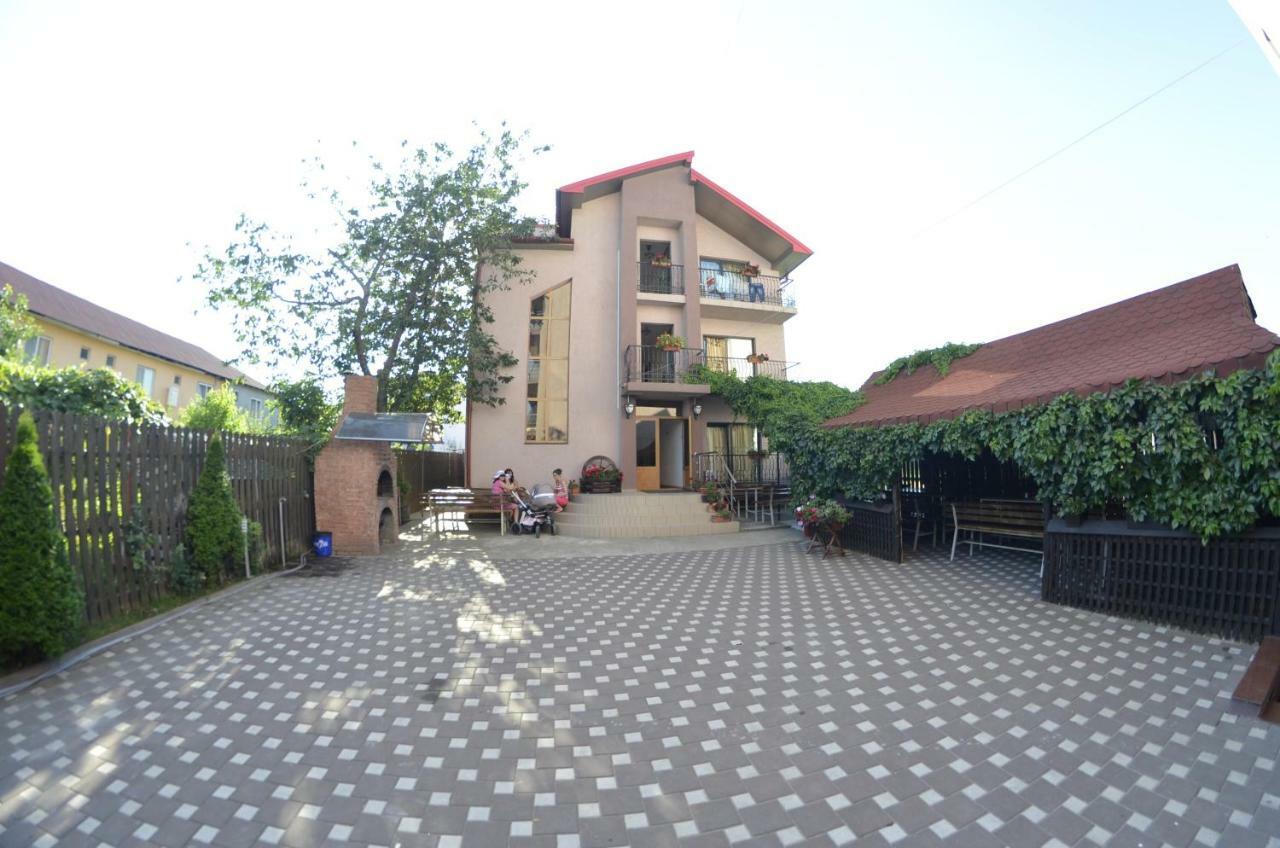 Smarthouse Hotel Costinesti Buitenkant foto